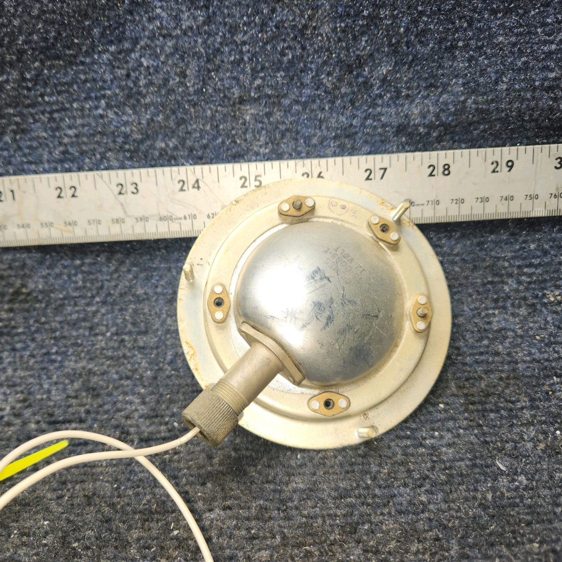 Used aircraft parts for sale, 572-582 Piper PA28-140 Panel Light Assembly (Volts: 14)