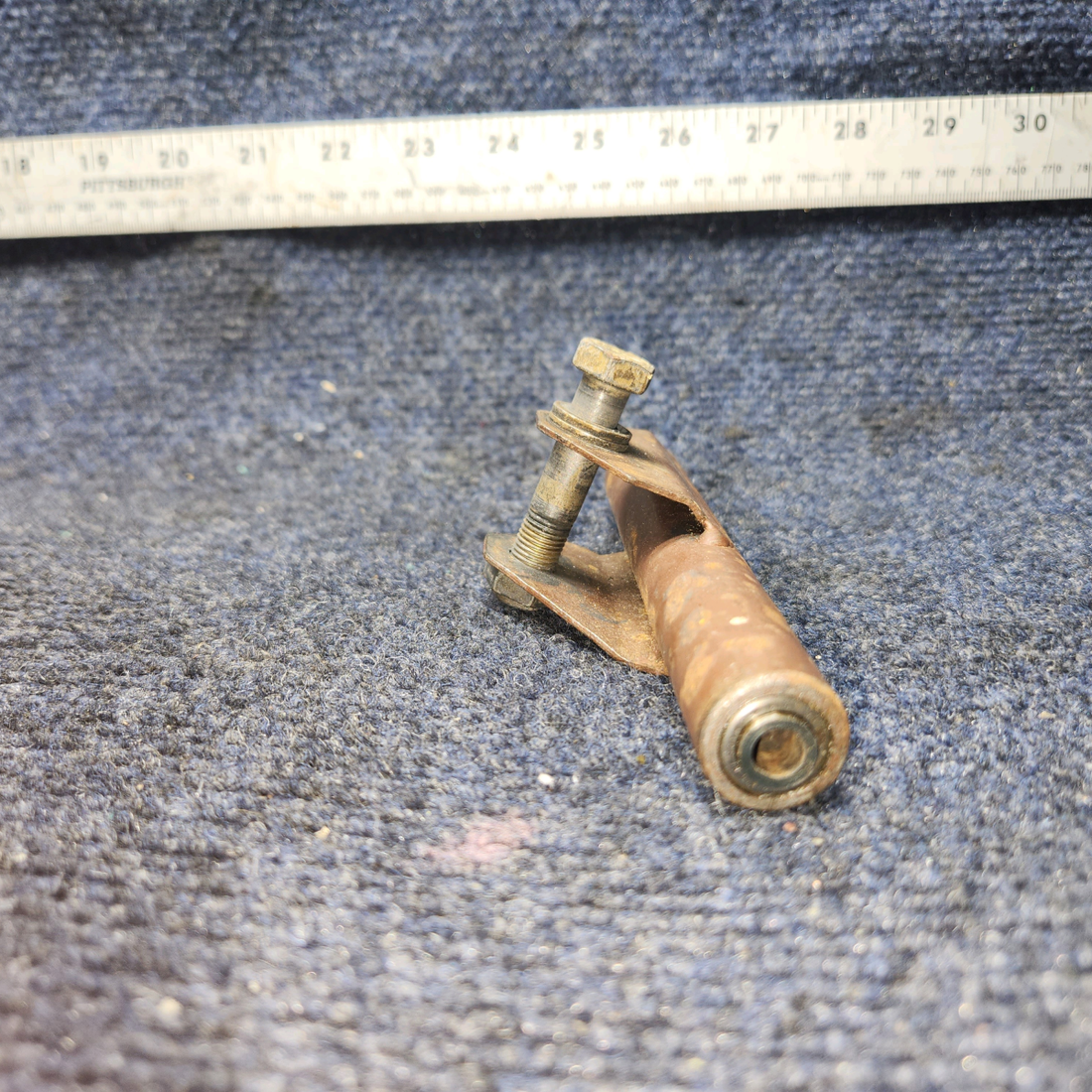 Used aircraft parts for sale, 0760619-1 Cessna 182P Hinge Assy Flap Motor