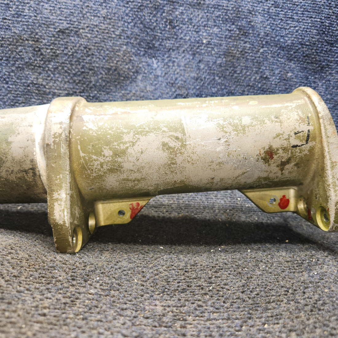 Used aircraft parts for sale, 65319-004 Piper PA-28-140 Main Gear Cylinder