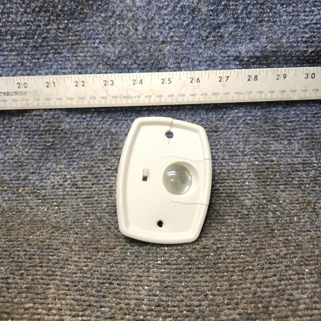 Used aircraft parts for sale, 572-524 Grimes Piper PA32RT-300 Reading Light W/Switch (14 V)