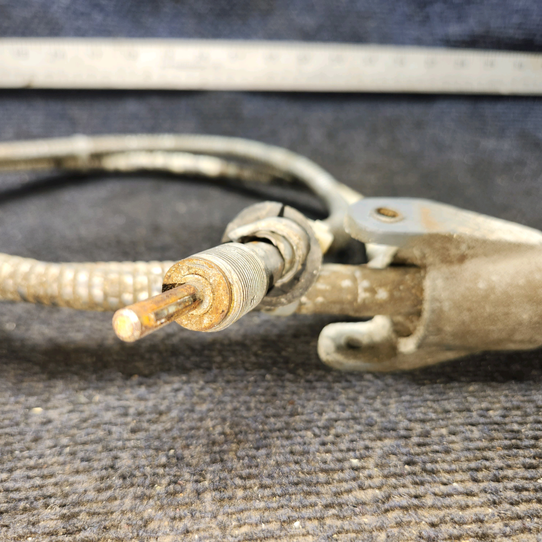 Used aircraft parts for sale, 35-521212, 35521212-10 BEECHCRAFT F35 Flap Actuator Housing with Piston Includes Cable – RH Side