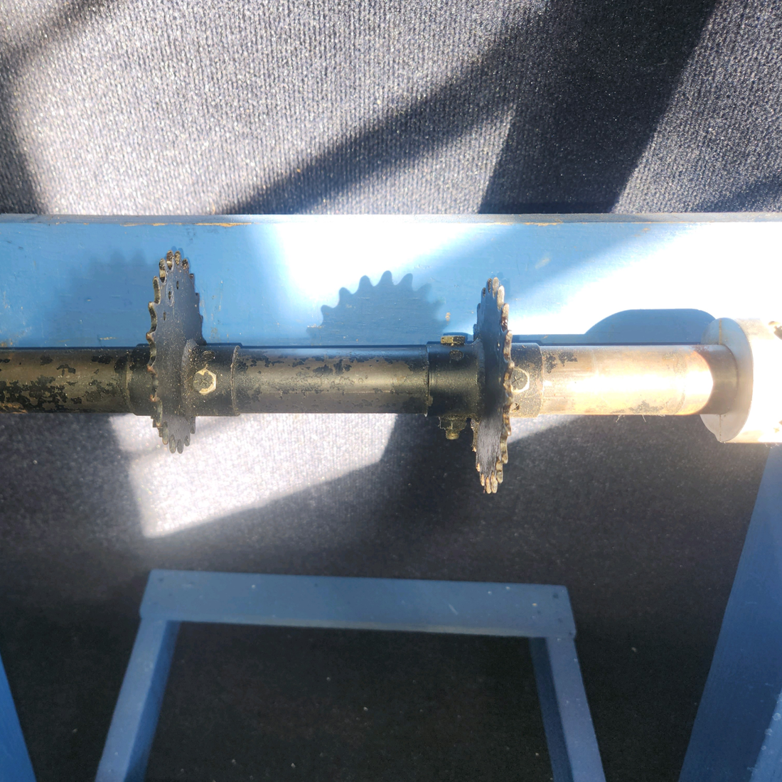 Used aircraft parts for sale, 68451-000 Piper PA32RT-300 Flap Torque tube Assembly