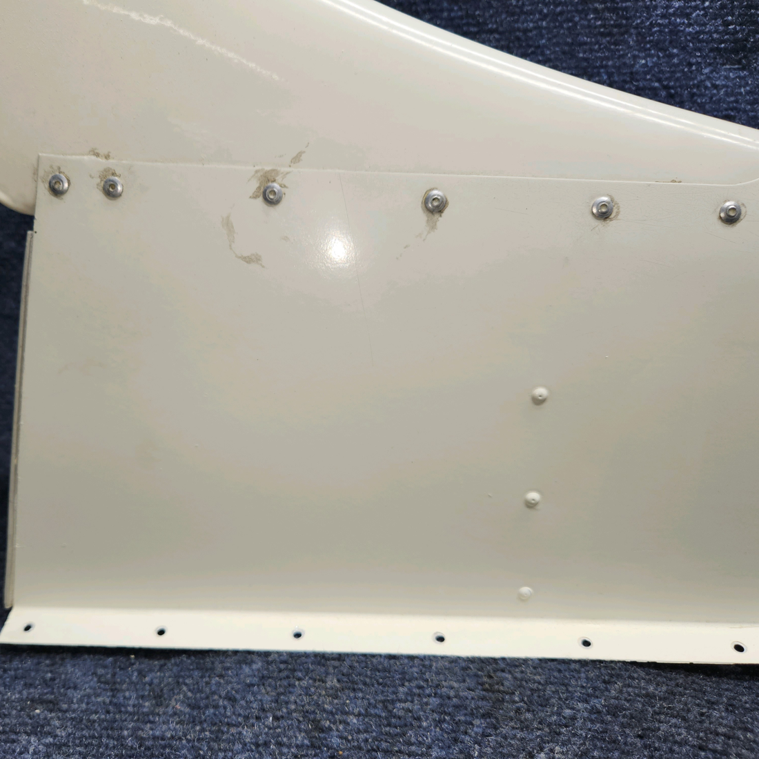 Used aircraft parts for sale, 0531006-76 , 0531012-1 CESSNA 172K DORSAL FIN