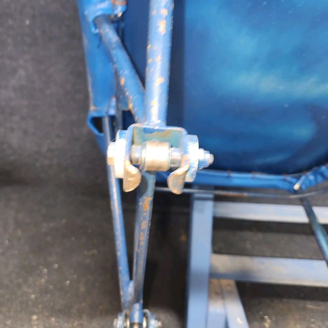Used aircraft parts for sale, 79337-021 piper PA-28-181 Front Pilot Seat Assembly LH