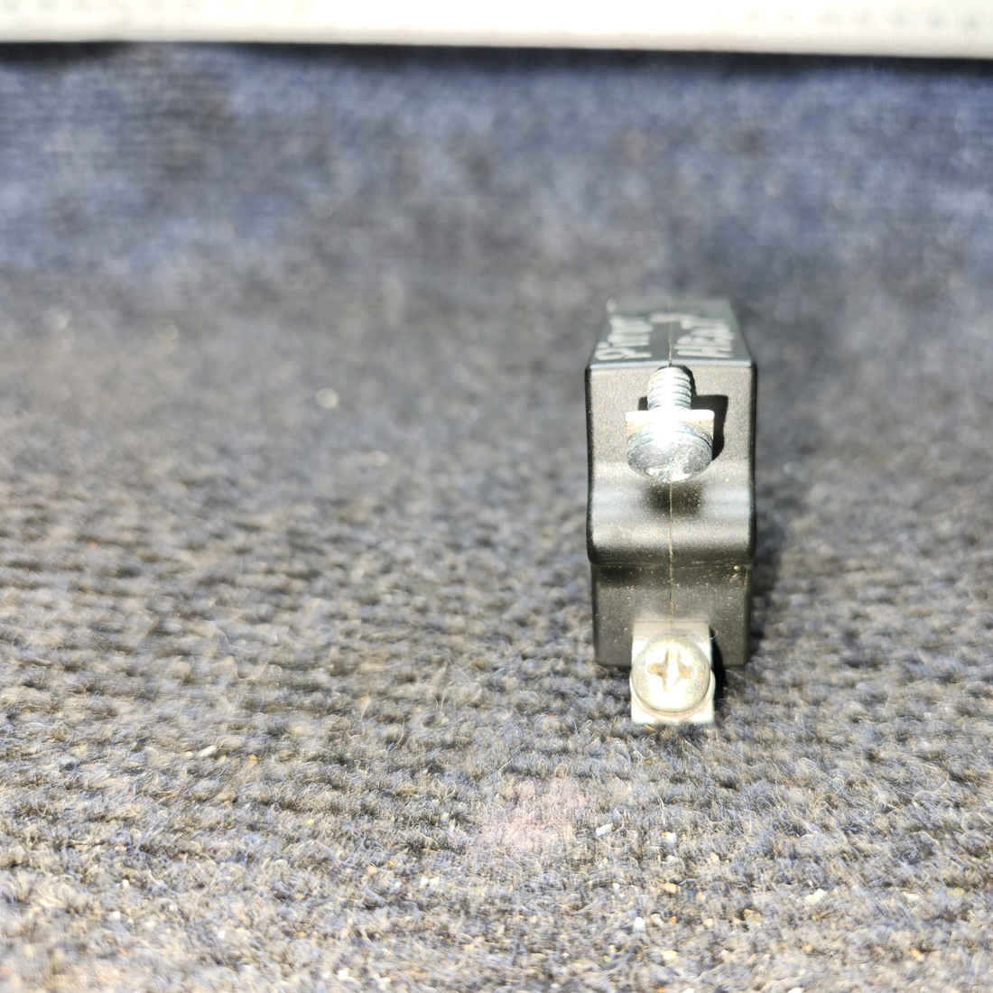 Used aircraft parts for sale, W31X2M1G15 Tyco Electronics W31 Series PIPER PA-24-250 Circuit  Breaker - 15 Amps