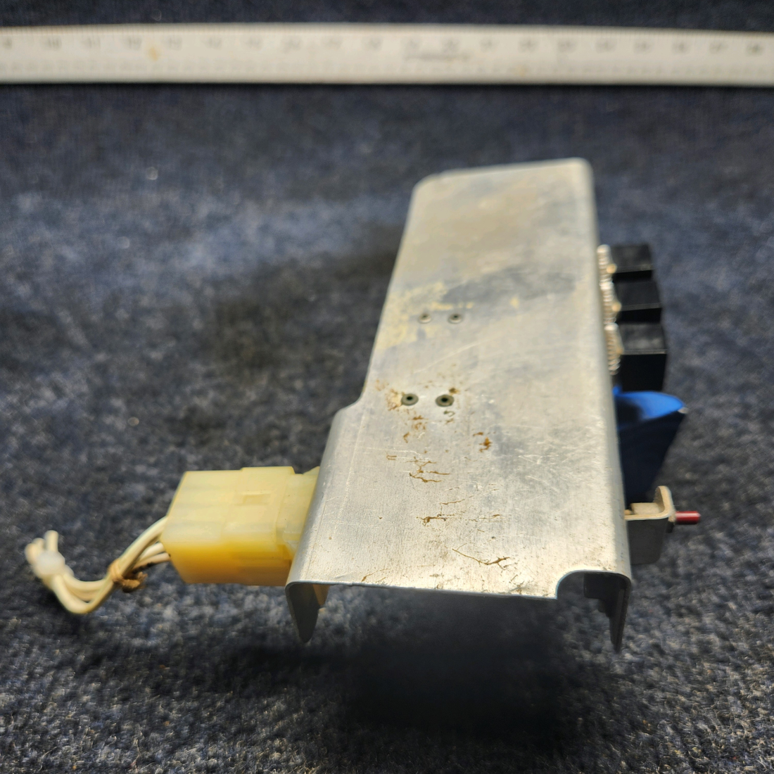 Used aircraft parts for sale, 79333-000 Piper PA32RT-300 ANNUNCIATOR PANEL ASSEMBLY