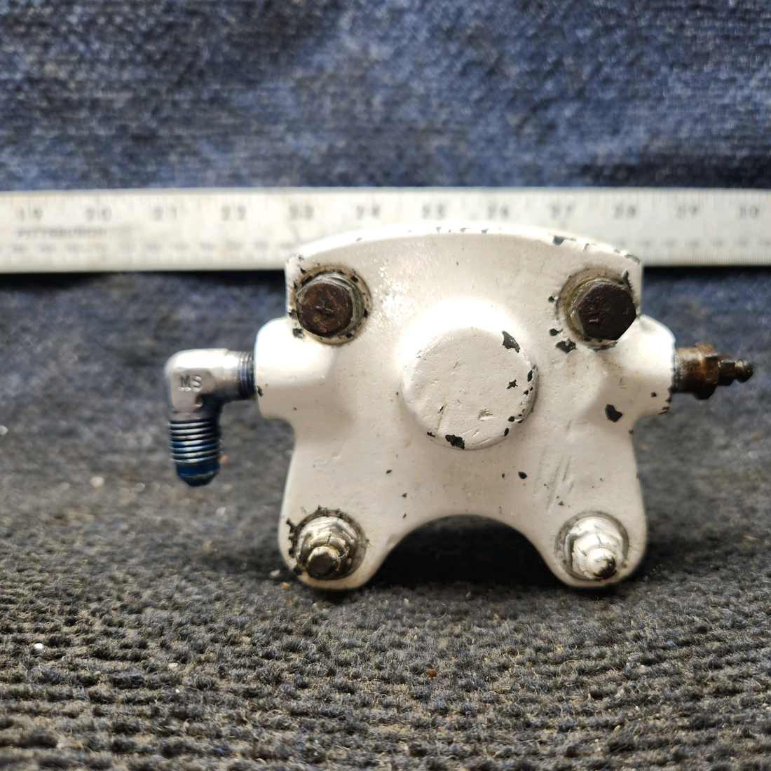 Used aircraft parts for sale, 30-181 Cleveland Piper PA-28-140 Brake Caliper Assembly