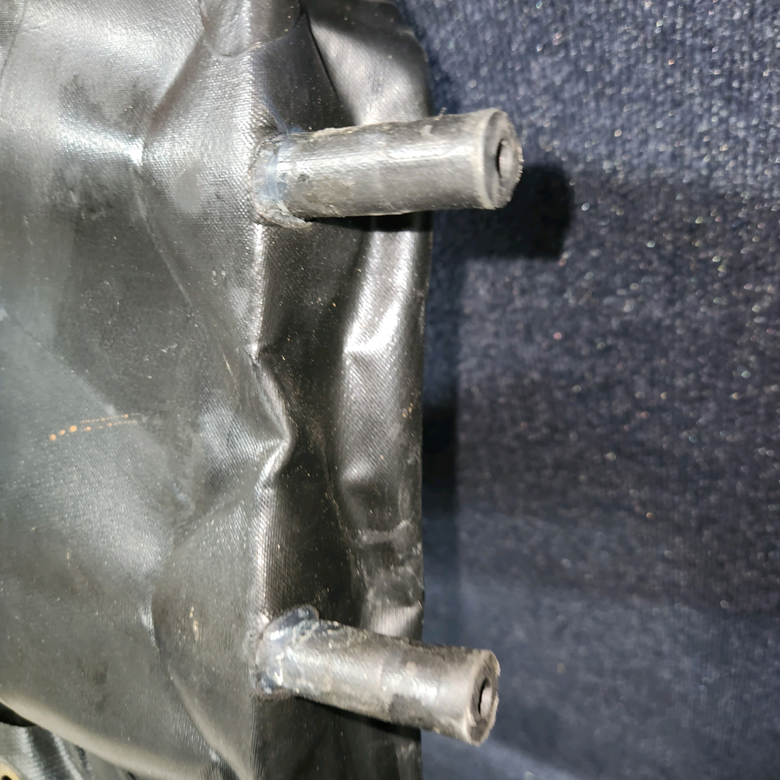 Used aircraft parts for sale, 95-920011-14 BEECHCRAFT 95-55B Auxiliary Fuel Cell - RH – 31 Gallons, MFG 11/2004