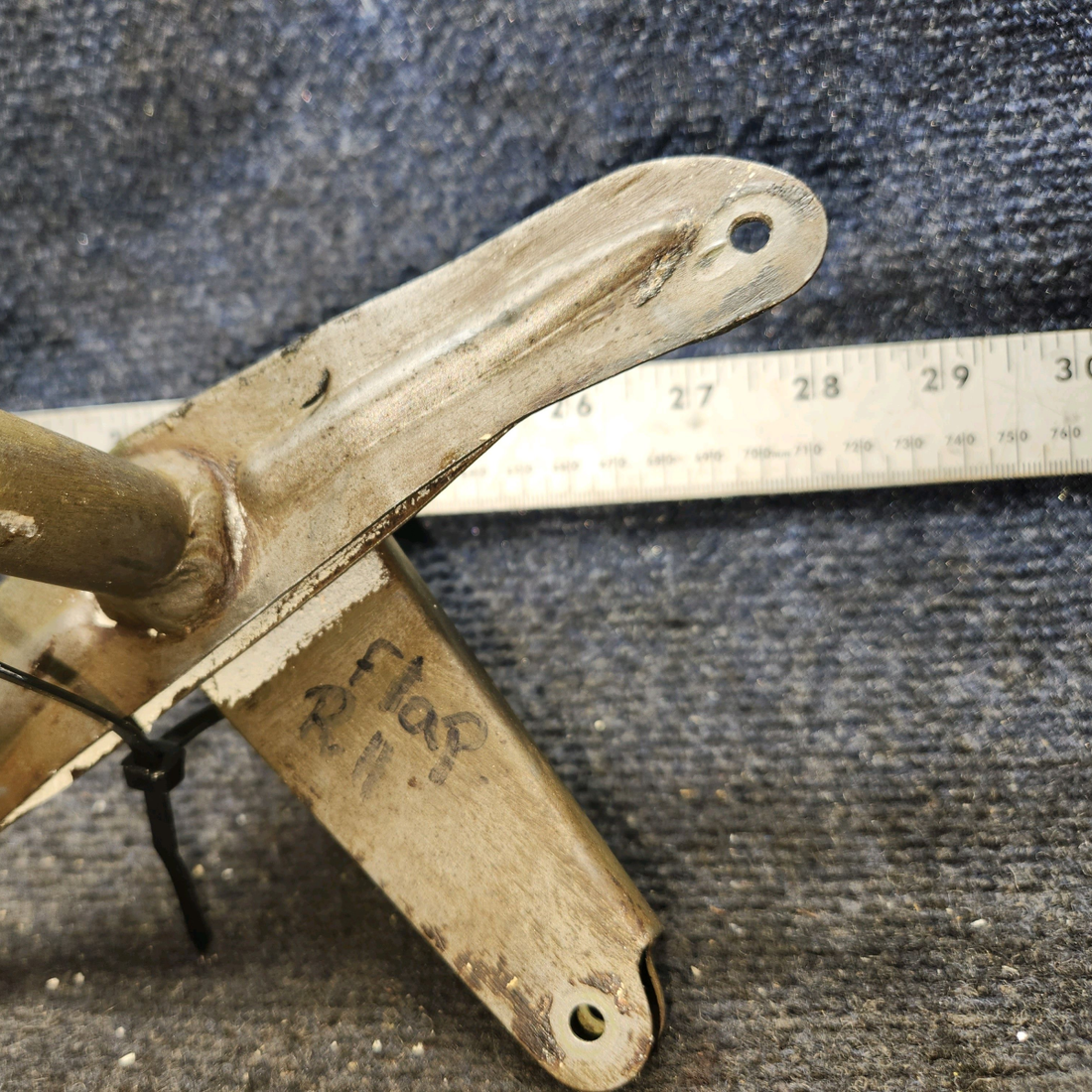 Used aircraft parts for sale, 0523535-1 Cessna 172 Bellcrank Assembly, Right Flap