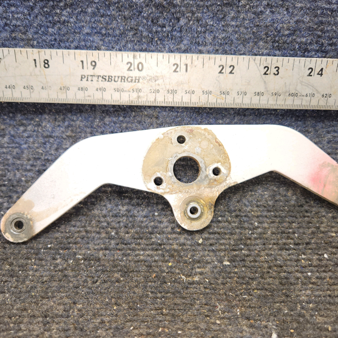 Used aircraft parts for sale, 0432166-1 cessna 150G Elevator Bellcrank Assembly