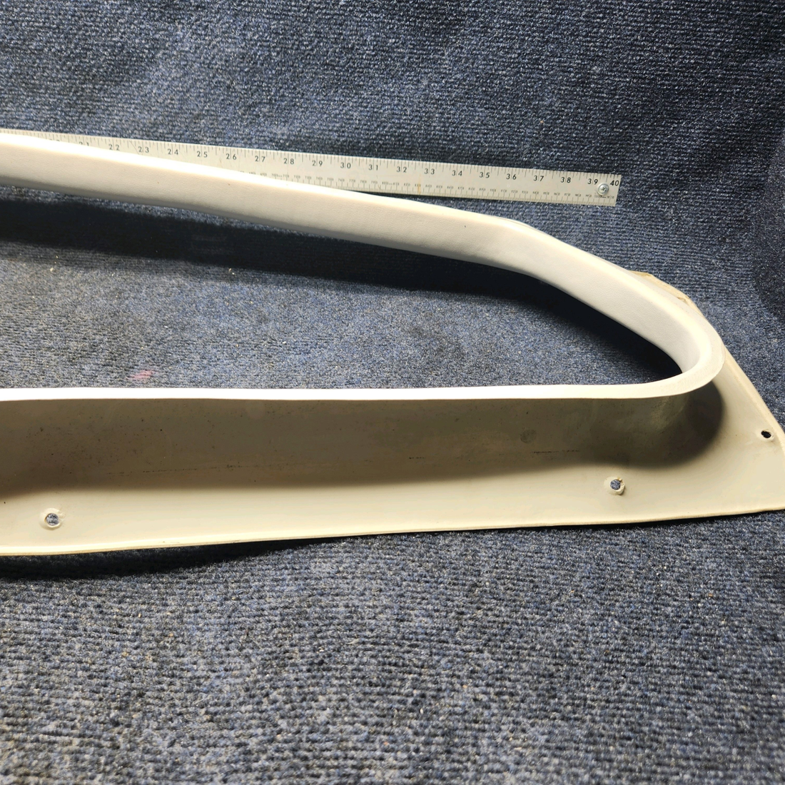 Used aircraft parts for sale, 96-534131-4 Beechcraft F33A WINDOW MOLDING ASSY AFT CABIN RH