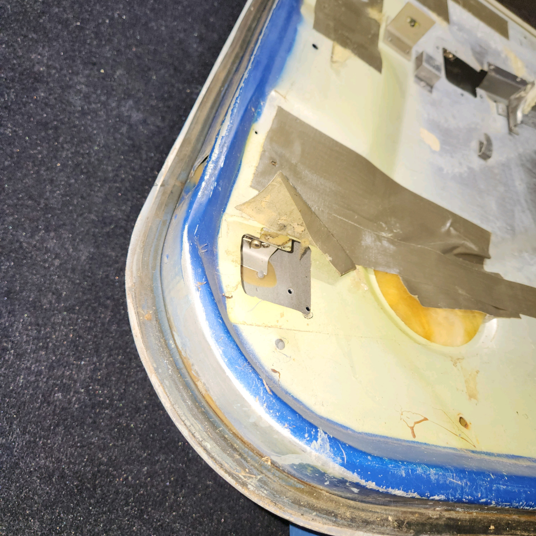 Used aircraft parts for sale, 0511803-26, 0711050-6 cessna 172N Cabin Door RH - Structure Assembly