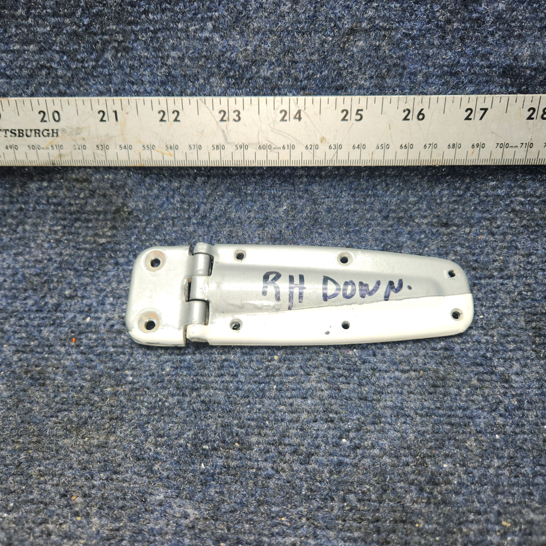 Used aircraft parts for sale, 0413426-3 Cessna C-150J Hinge Assy L.H Upper or R.H Lower
