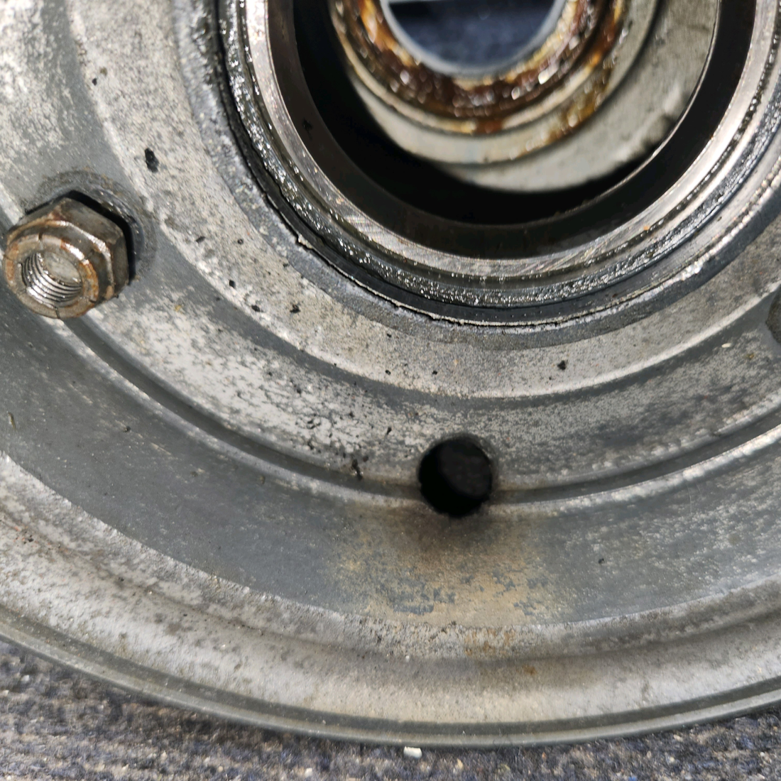 Used aircraft parts for sale, 40-86 Cleveland Cessna 172F 6.00-6 Main Wheel Assembly