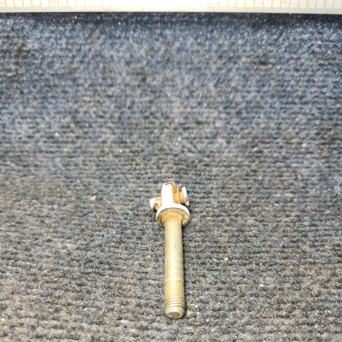 Used aircraft parts for sale, 402-057, 424-204 Piper PA28-161 Door Hinge Pins Set