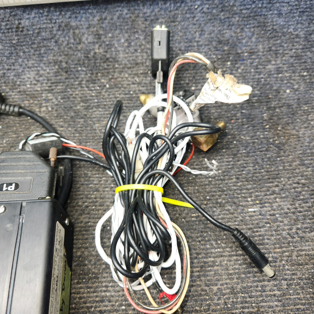 Used aircraft parts for sale, EGT-701 J.P. Instruments Beechcraft 35-33 Engine Data Monitor Set