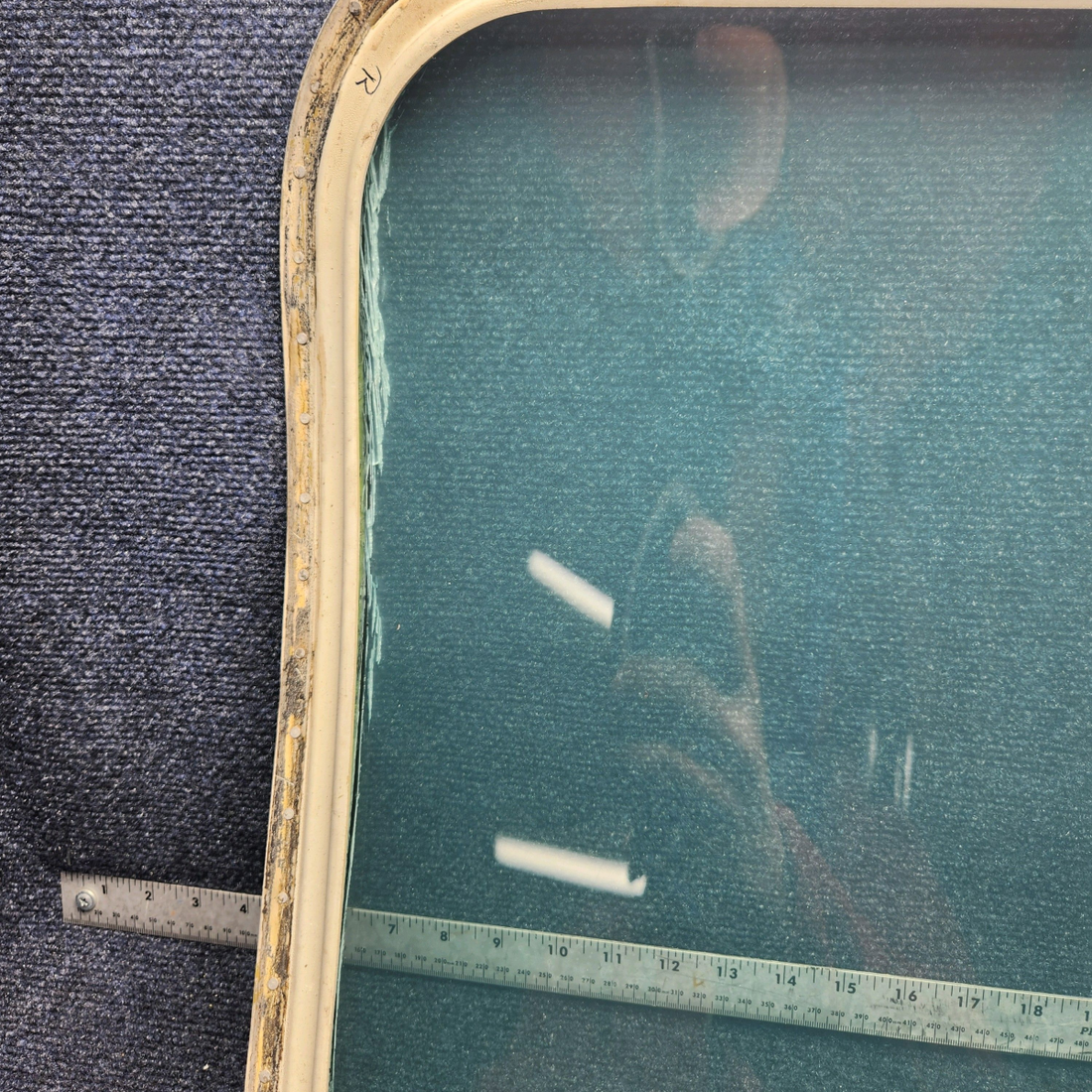 Used aircraft parts for sale, 002-430053-2 Beechcraft F33A CENTER WINDOW ASSEMBLY RH (TINTED)