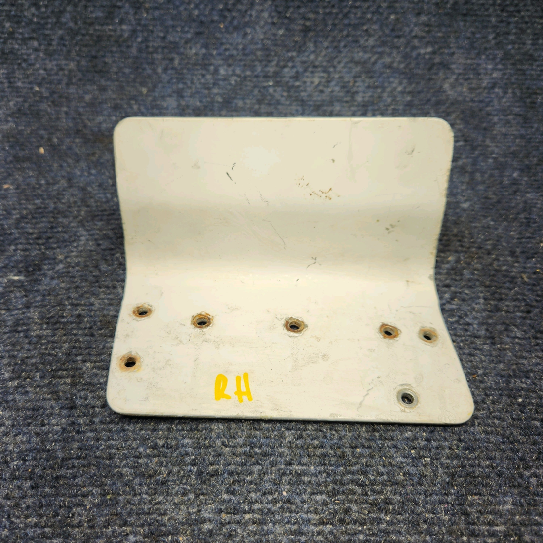 Used aircraft parts for sale, 0513526-4 CESSNA C172RG FUSELAGE REFUELING STEP ASSEMBLY RH