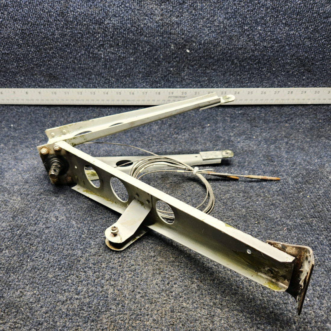 Used aircraft parts for sale, 65258-013 PIPER PA28-140 STABILATOR TRIM SUPPORT ASSY