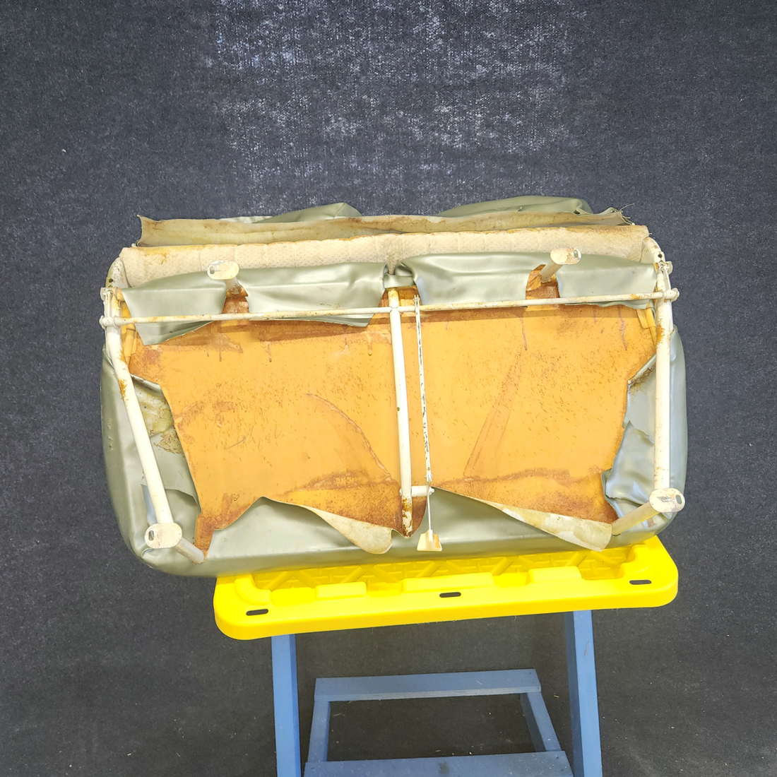Used aircraft parts for sale, 0514010-19 CESSNA 172K REAR SEAT ASSEMBLY (SINGLE BACK)