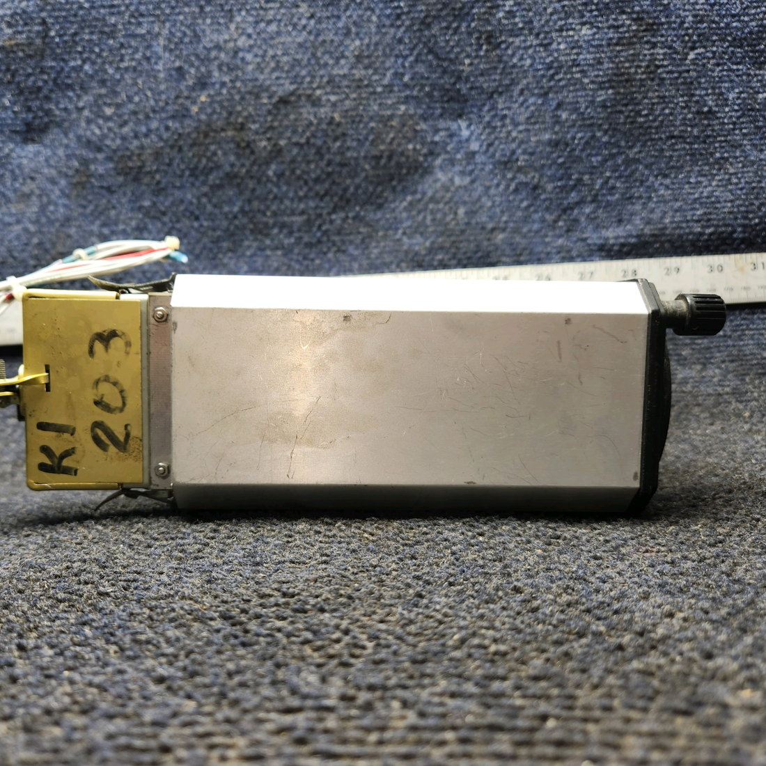 Used aircraft parts for sale, 066-3034-00 Bendix King KI-203 Mooney M20J VOR LOC Indicator w Connector