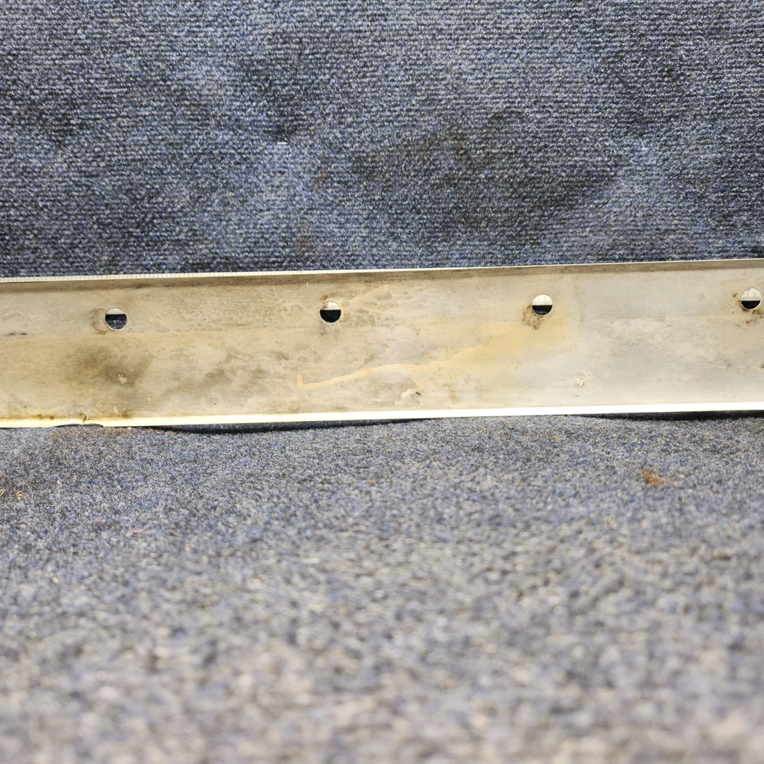 Used aircraft parts for sale, 0426003-18 Cessna C-150J Wing Fairing Assy LH
