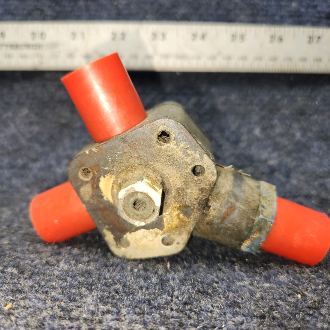Used aircraft parts for sale, 9851067-7 Cessna 172RG Fuel Selector Valve Assy
