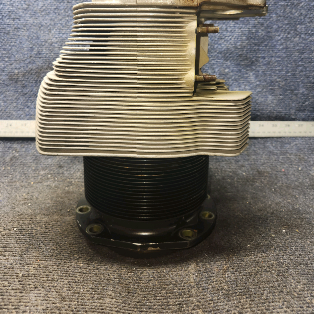Used aircraft parts for sale, SA47000S-A1 Superior O-470 Cessna 182G Engine Cylinder