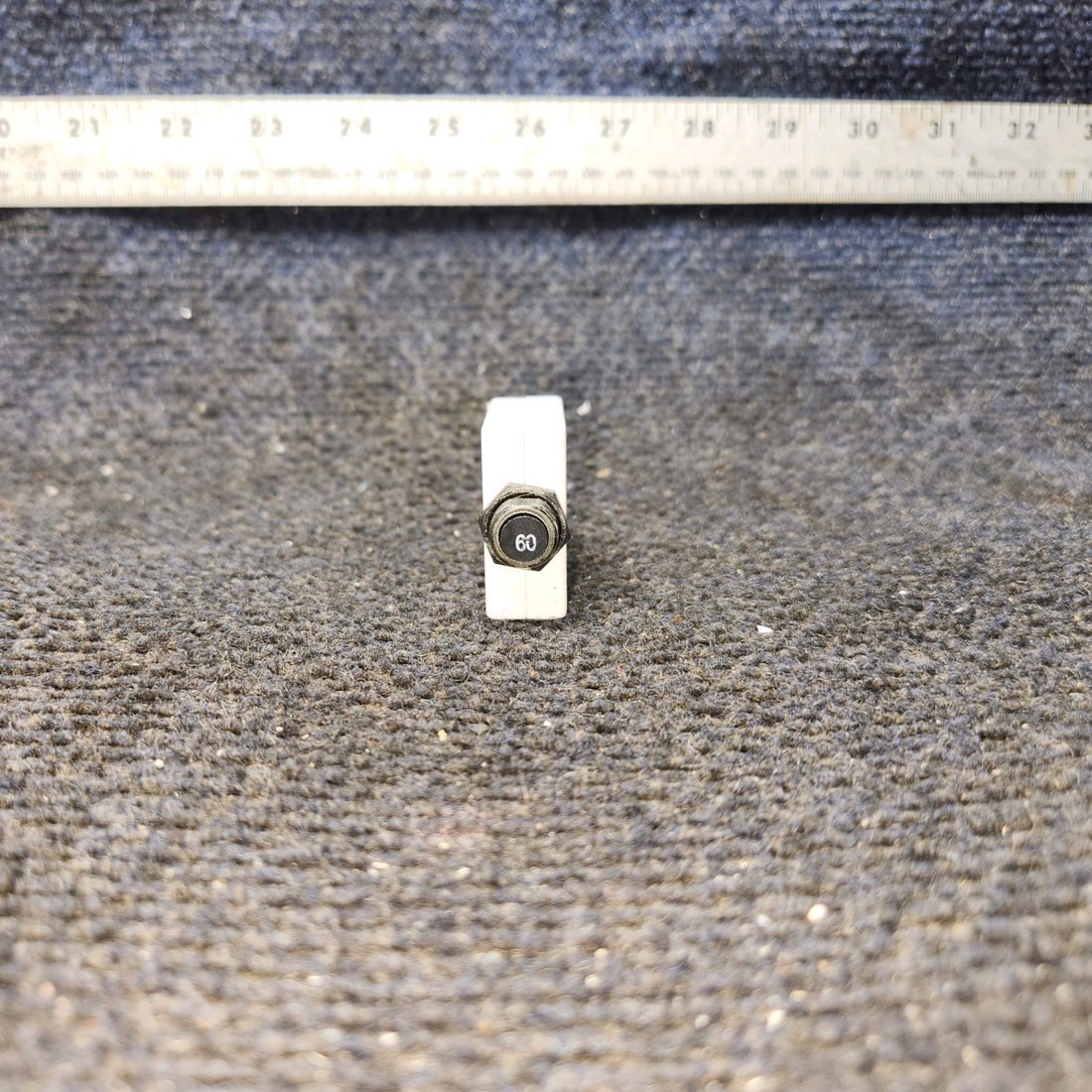 Used aircraft parts for sale, 1648-003-060 Mechanical Products Cessna 182G Push Breaker (Amps: 60)