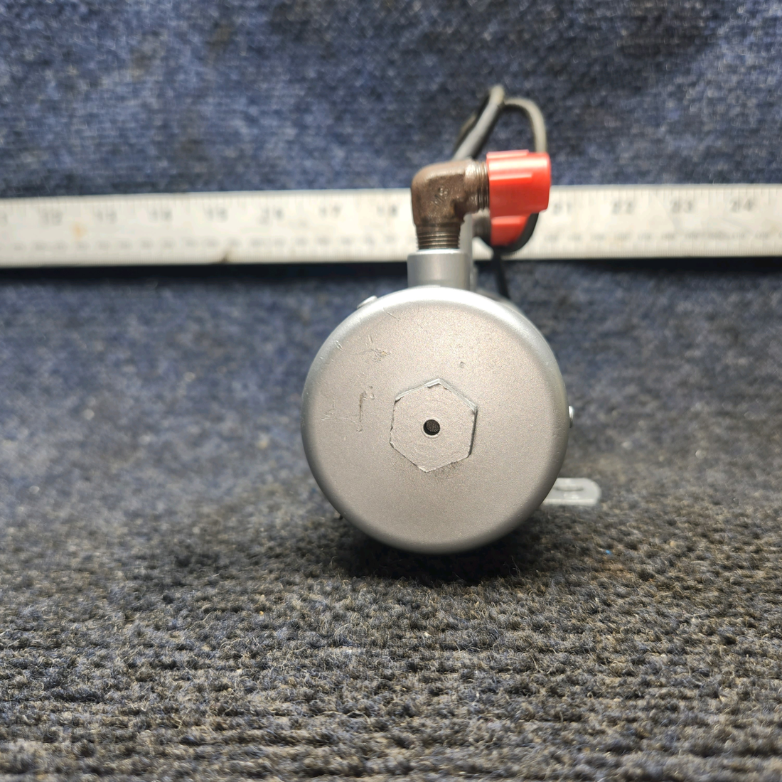 Used aircraft parts for sale, 476-087 Bendix Electronic Fuel Pump 24V