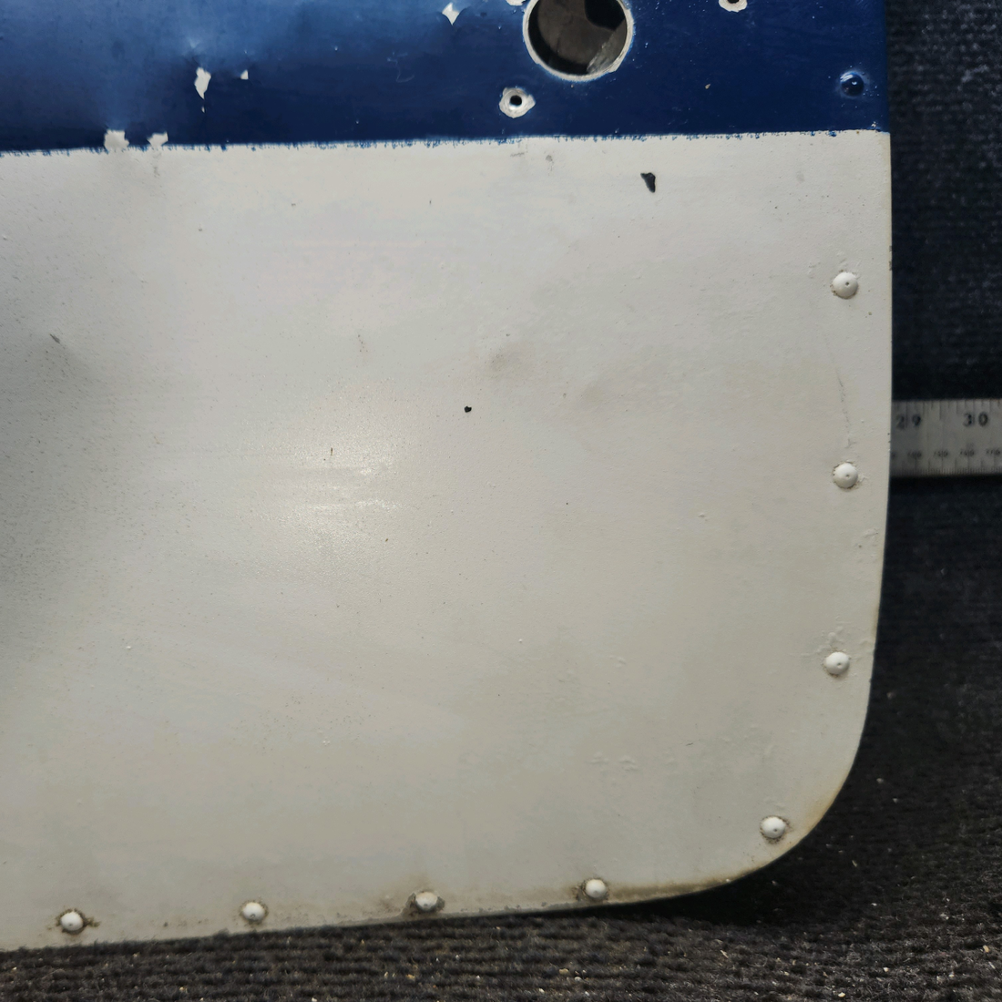 Used aircraft parts for sale, 0711101-33 Cessna 172F Baggage Door Structure
