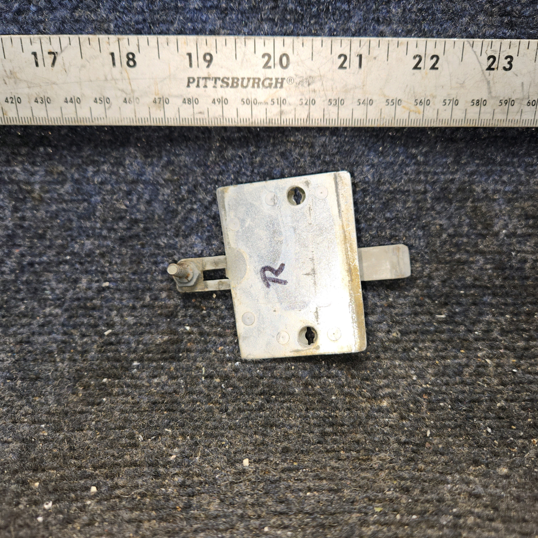 Used aircraft parts for sale, 0411590-1 Cessna 172E Cabin Door Thumb Latch Assembly