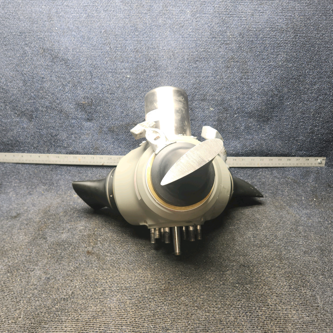 Used aircraft parts for sale, 3AF32C504-C McCauley BEECHCRAFT 95-55B Propeller Hub – Prop Strike, for Parts Only