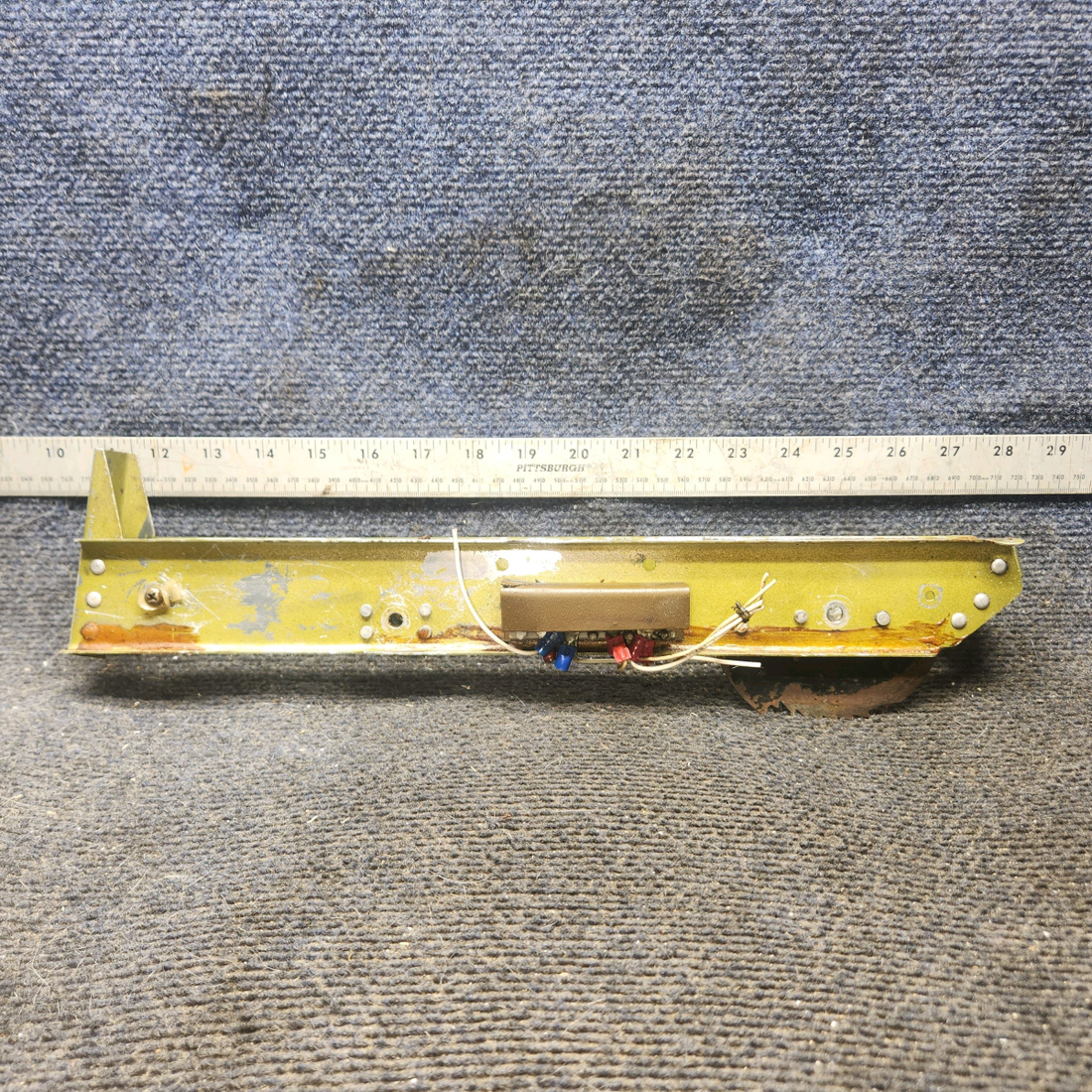 Used aircraft parts for sale, 67139-000, 67138-000,67137-000,63354-000 piper PA-28-181 Forward Brake Support Channel