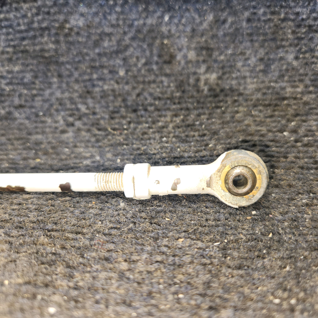 Used aircraft parts for sale, 0523218-2 cessna 150G Aileron Push-Pull Rod Assembly