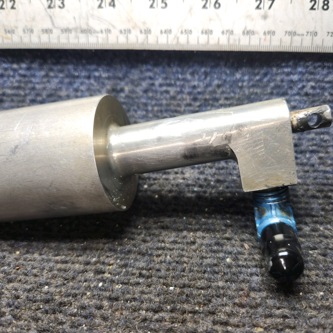 Used aircraft parts for sale, 0541138-12 Cessna 172 Brake Cylinder Assembly - RH