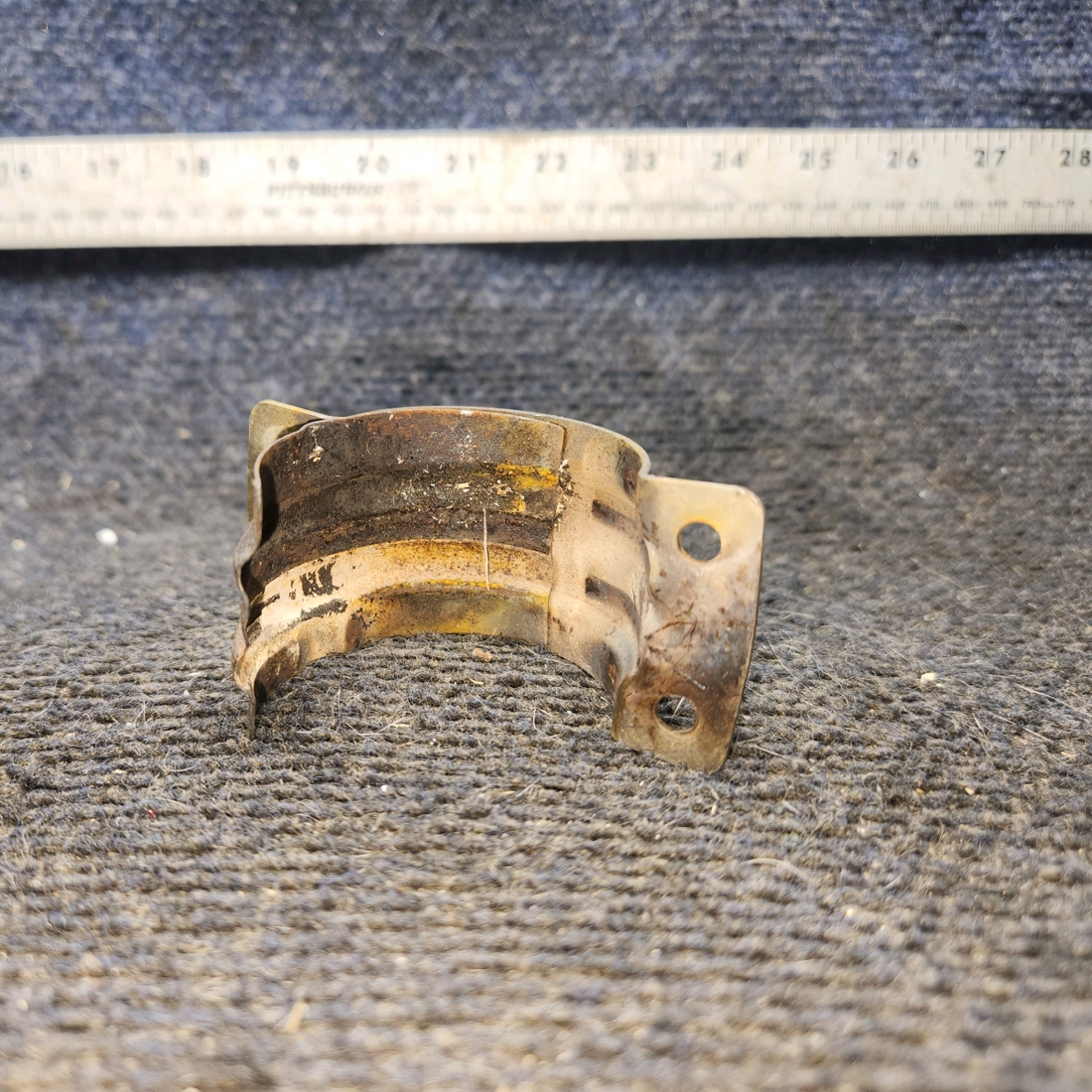 Used aircraft parts for sale, 1555014-2 cessna 172N Clamp Half