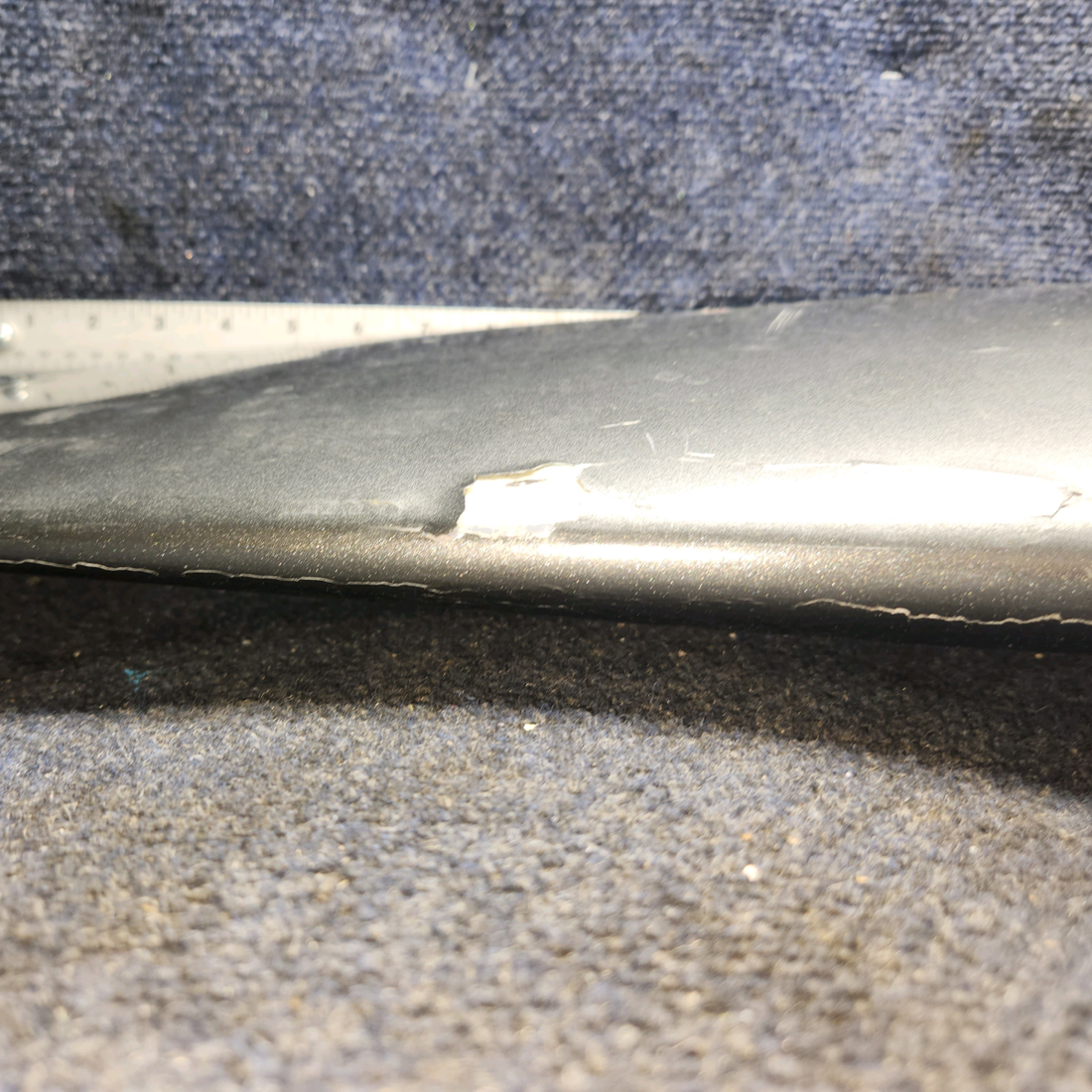 Used aircraft parts for sale, 0723200-6 Cessna 172E Wing Tip RH (Cracked)