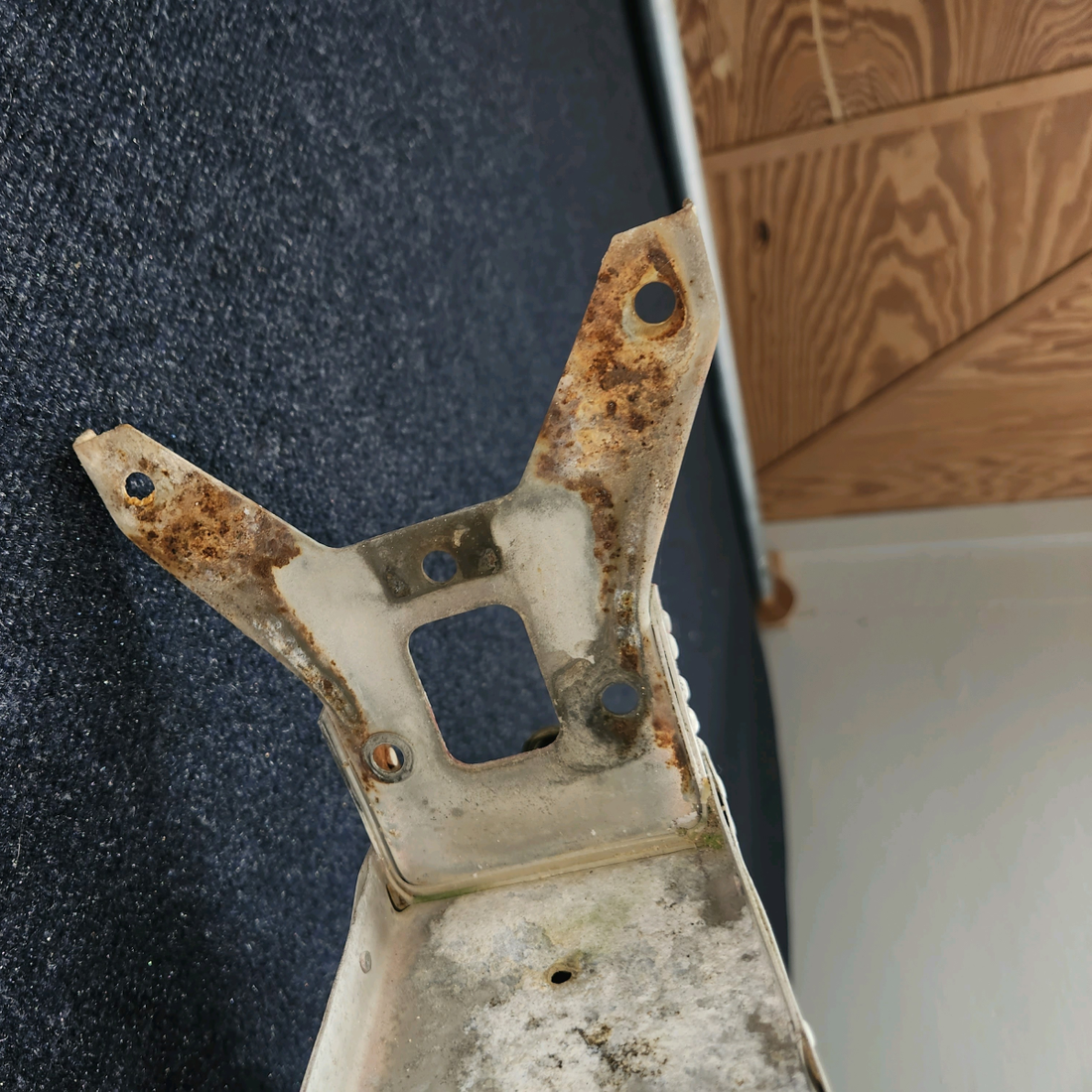 Used aircraft parts for sale, 0531006-64 Cessna 172F Vertical Stabilizer/Fin