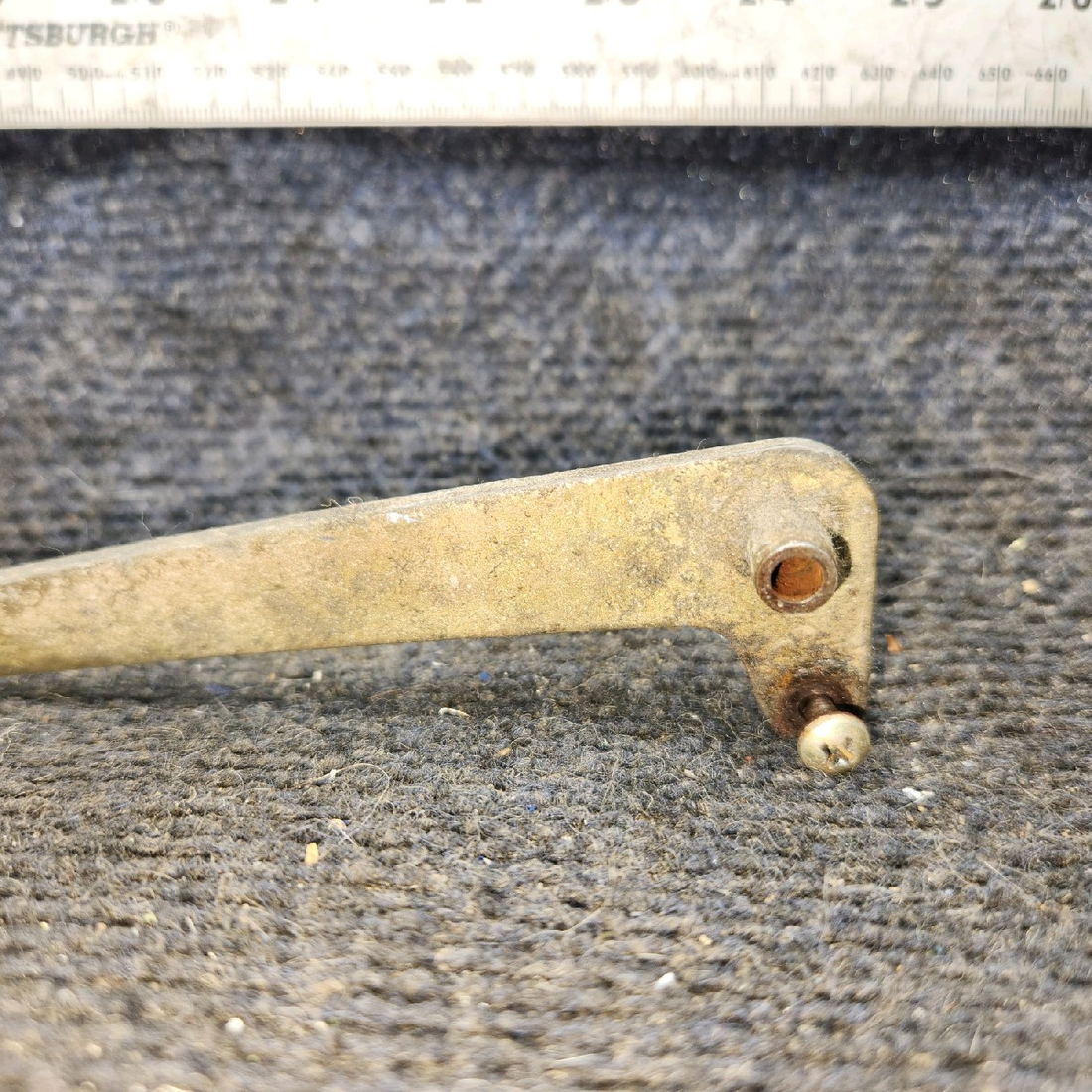 Used aircraft parts for sale, 79515-013 piper PA-28-181 Cabin Door Latch Handle