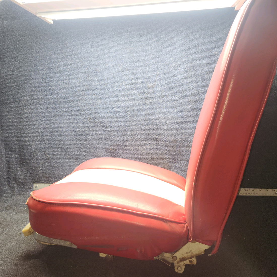 Used aircraft parts for sale, 0400118-65 cessna 150G L/H (Pilot) Seat