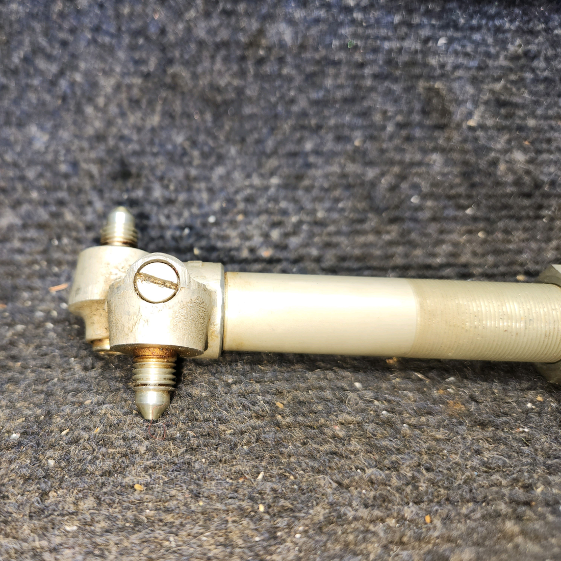Used aircraft parts for sale, 0311538-12 cessna 150G Fuel Primer Assembly