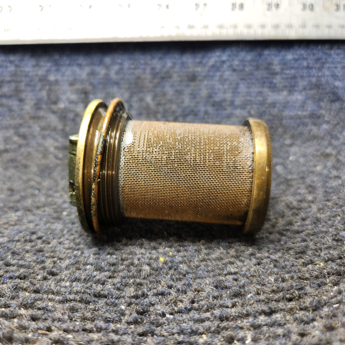 Used aircraft parts for sale, 530003 Continental O-300-D Cessna 172F Screen Assy Oil Pressure