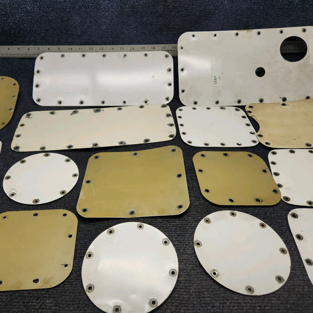 Used aircraft parts for sale, Cover Plate Piper Beech A23R / A24R Sierra Beechcraft A24R Lot Cover Plate