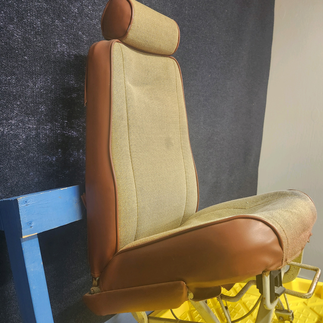 Used aircraft parts for sale, 051411-1 CESSNA C172RG CO-PILOT & PILOT SEAT ASSEMBLY