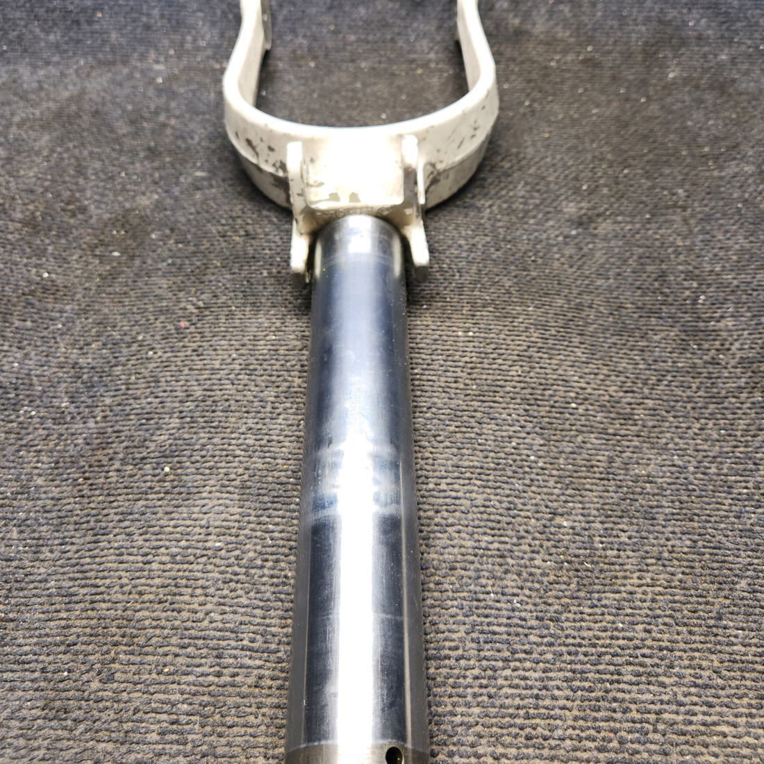 Used aircraft parts for sale, 0442504-200 cessna 150G Lower Shock Strut Assembly