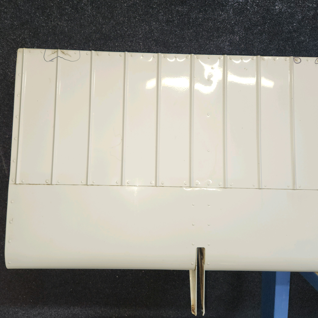 Used aircraft parts for sale, 0523901-16 Cessna 182G Flap Assembly RH