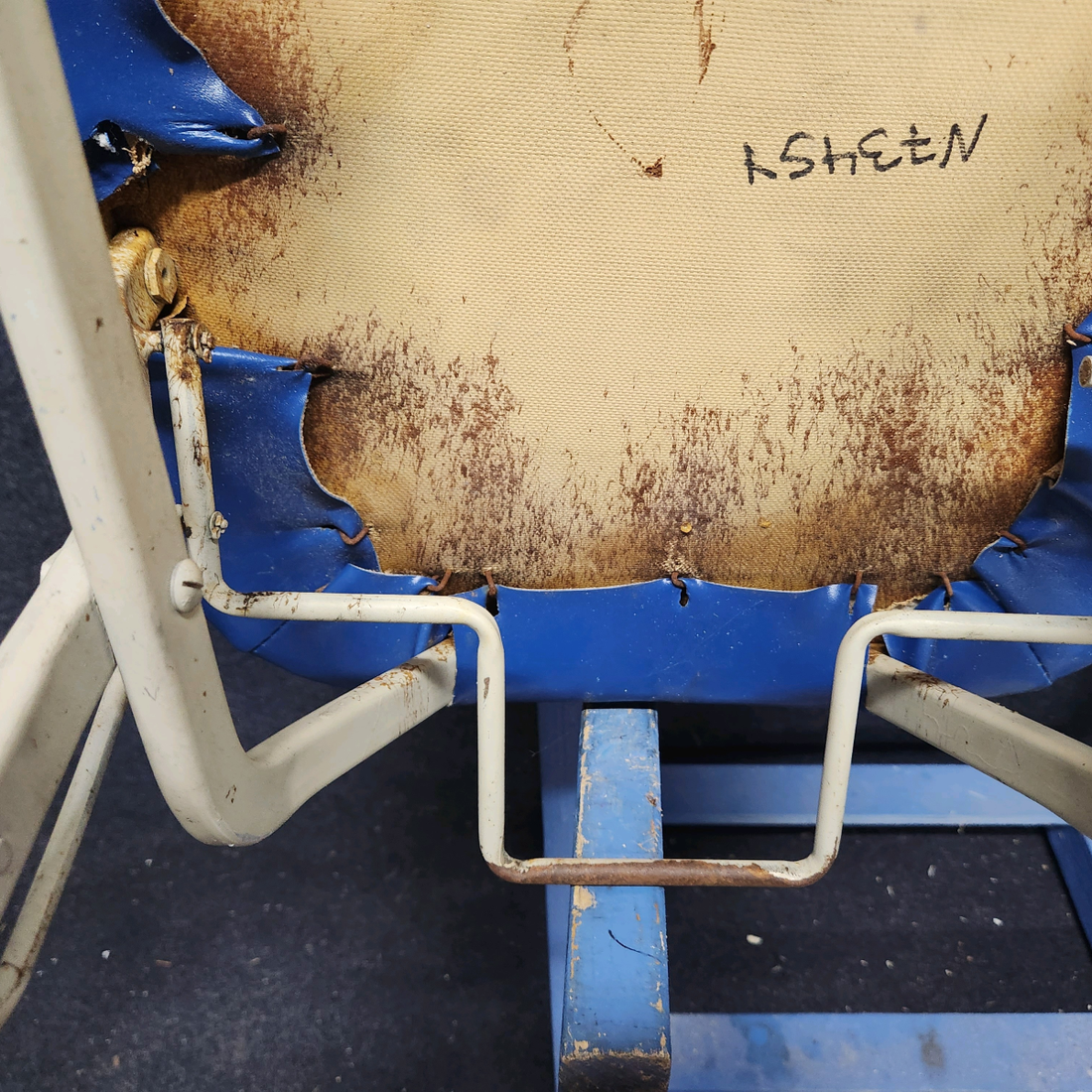 Used aircraft parts for sale, 0514122-10 cessna 172N Pilot & Co-Pilot Seat Assembly
