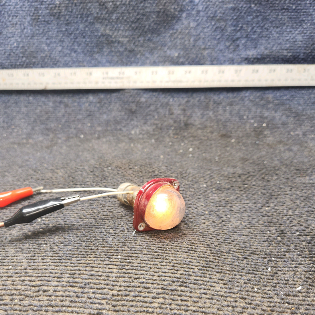 Used aircraft parts for sale, 472-665 Piper PA-28-140 Wing Tip Navigation Light without Tip