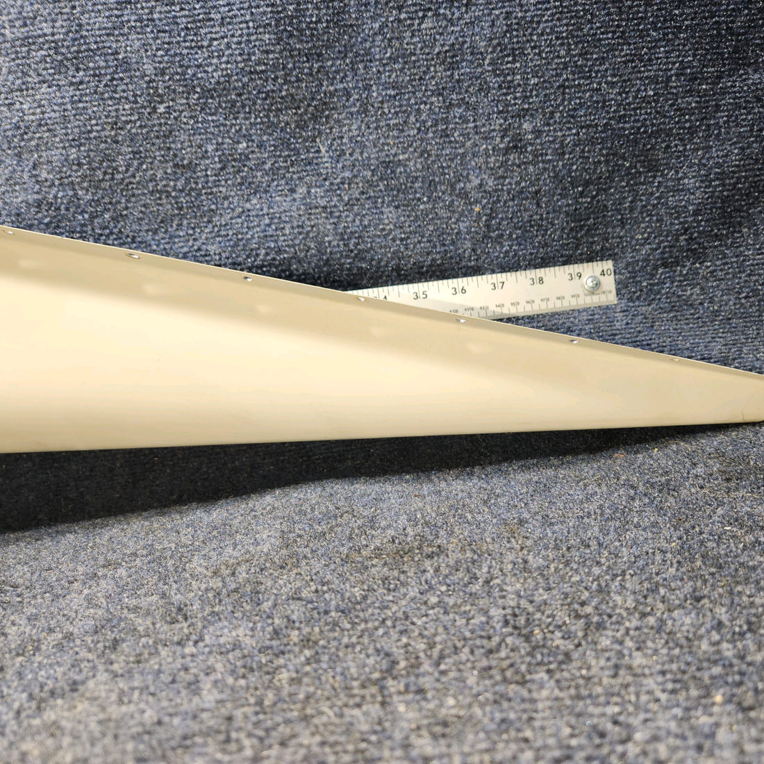 Used aircraft parts for sale, 0531006-76 , 0531012-1 CESSNA 172K DORSAL FIN